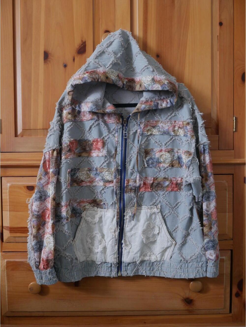 POL Womens S Oversized Distressed Denim Hoodie Floral Patchwork Frayed Jacket - Picture 1 of 12